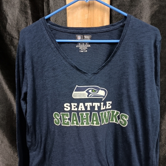 Official NFL Seattle Seahawk women's long sleeve shirt  with v neck extra large - Picture 7 of 8